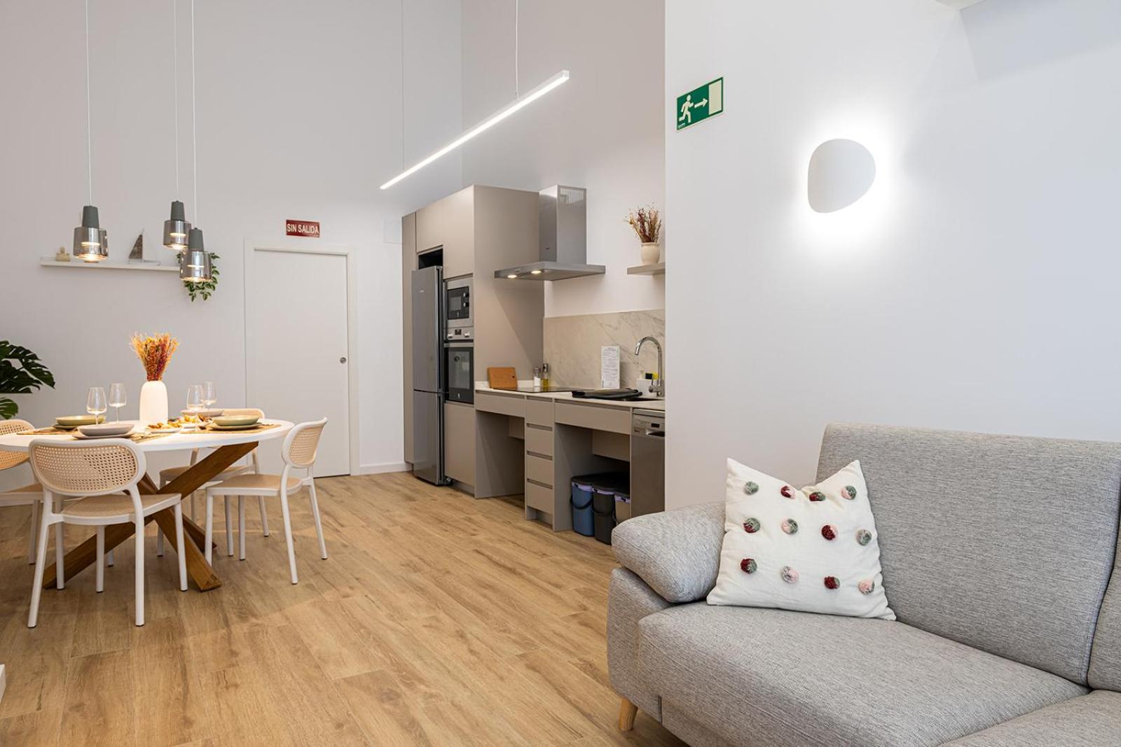 Apartament Main Lofts Walencja Zewnętrze zdjęcie